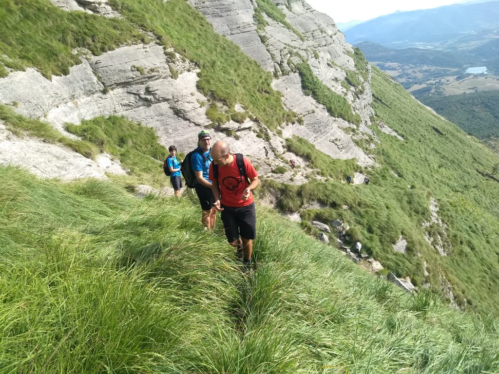 img_20180909_104103957_burst000_cover_top